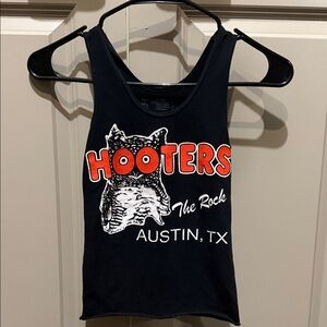 Hooters Official Austin Tank XS
